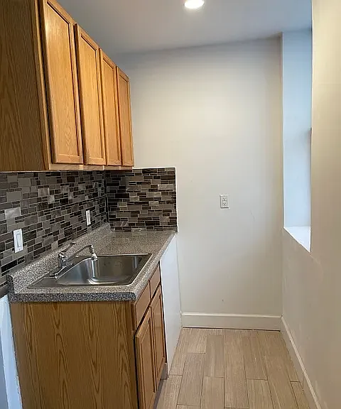 15 Stanton St #1B — Photo 5