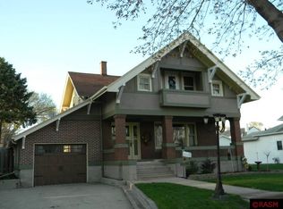 408 Walnut St SE, Sleepy Eye, MN 56085