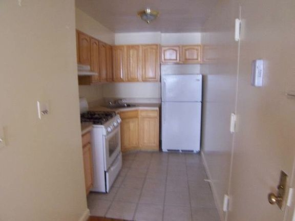 2nd image of 317 Mount Eden Pkwy #2