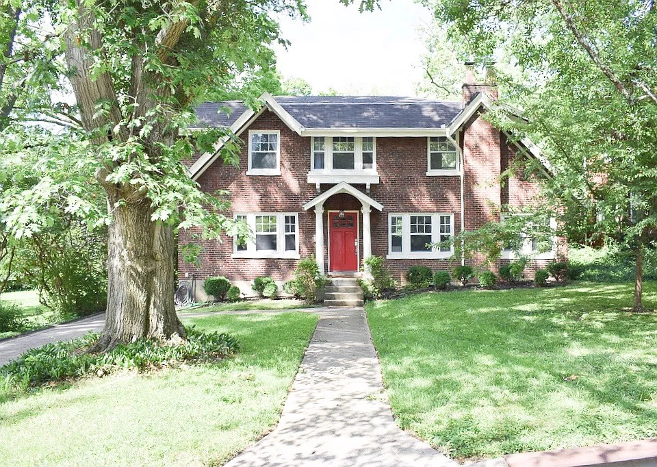 3930 Red Bud Ave