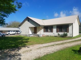 1710 Peach St, Goldthwaite, TX 76844