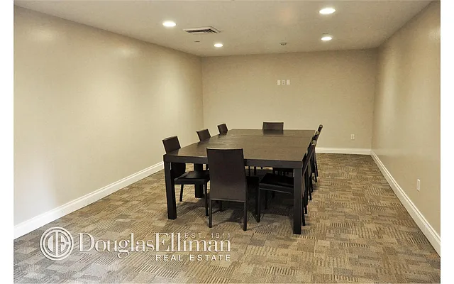 Sold by Douglas Elliman | media 21