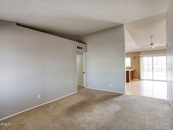 3rd image of 9403 W SUNNYSLOPE Lane