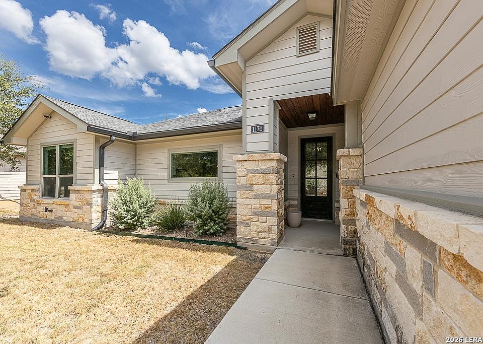 1st image of 1175 Lavaca