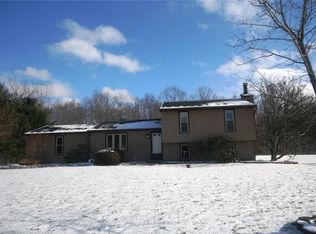 22 Twins Rd, Pennellville, NY 13132