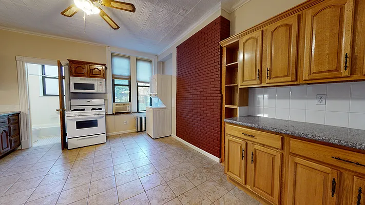 Rented by Brownstone Real Estate | media 4