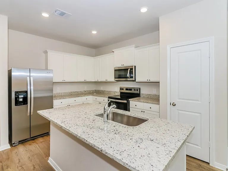 7611 Tipton Meadow Way — Photo 8