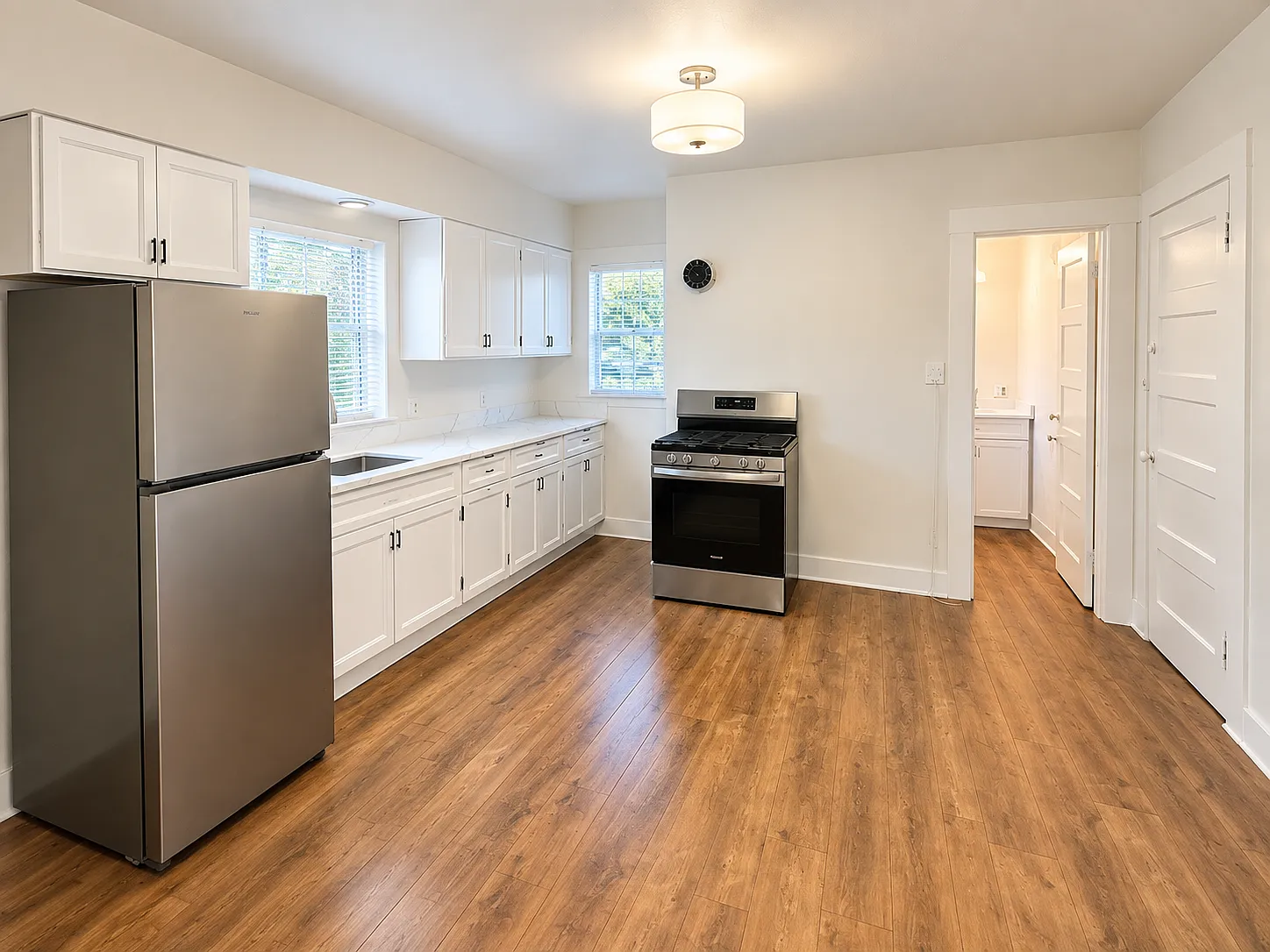 Studio, $1,800 — Photo 2