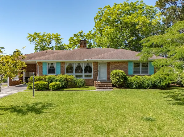 814 S Yaupon Terrace, Morehead City, NC 28557