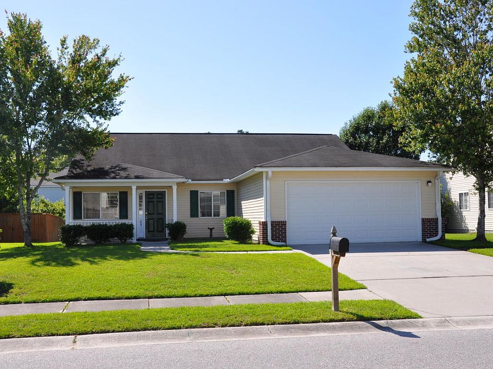 1st image of 29 Regency Oaks Dr