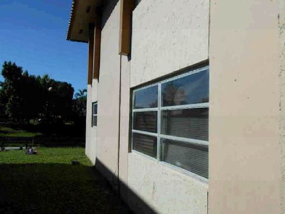 3rd image of 400 NW 65th Ave APT 118