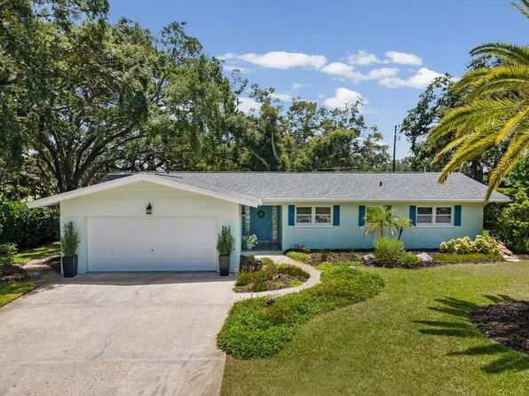 2285 Watrous Dr, Dunedin, FL 34698