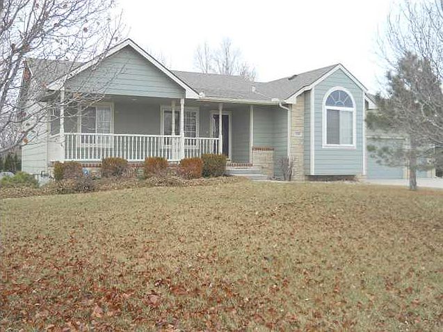 1st image of 118 W Primrose Ln