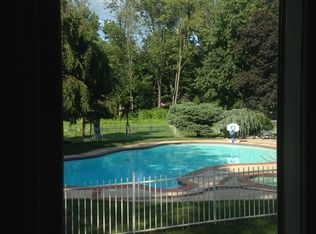 110 Rosewood Dr, Lansdale, PA 19446