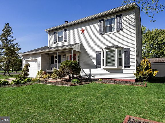2nd image of 21 Longhurst Rd