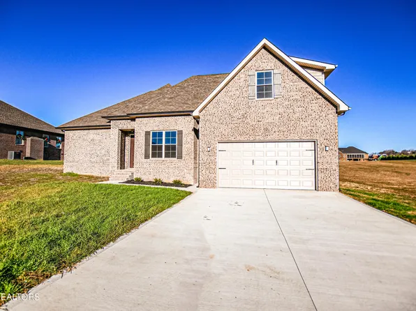 130 N Legacy Ln, Jacksboro, TN 37757