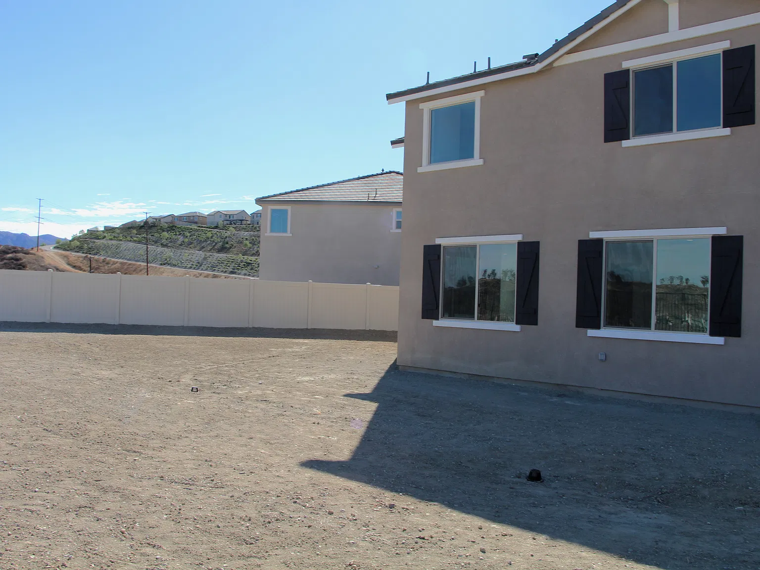 5 bed, 2654 sqft, $4,300 — Photo 3