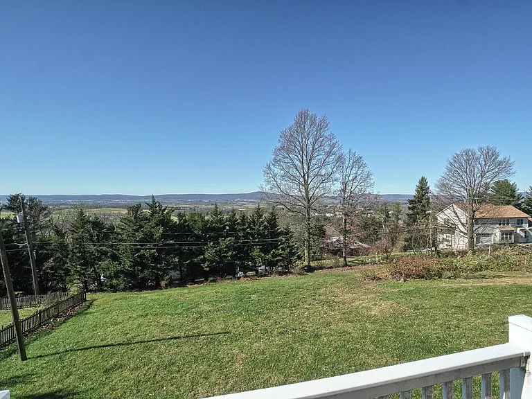 6642 Jefferson Blvd #B — Photo 23