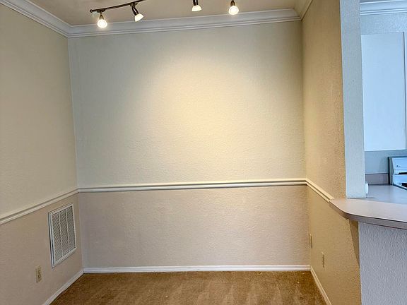 3rd image of 13810 Sutton Park Dr N APT 922