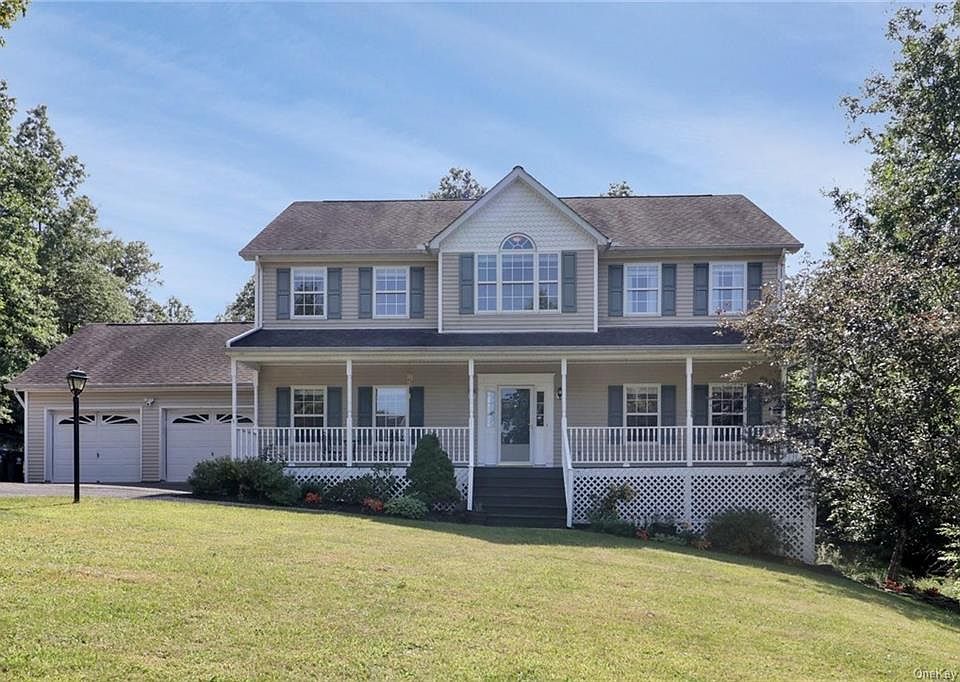 1st image of 14 Woodridge Dr