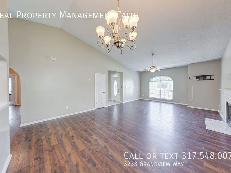3233 Grandview Way — Photo 4
