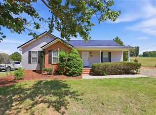 1502 Gibbs Rd, Reidsville, NC 27320