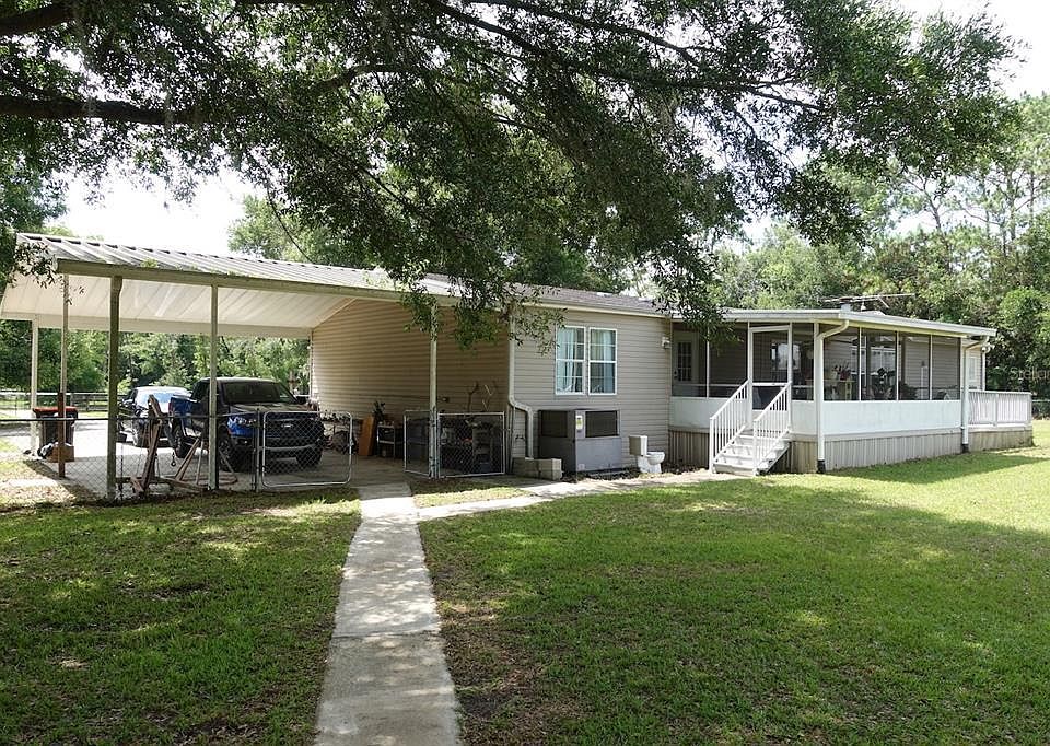 2nd image of 1425 NW 105th Ter