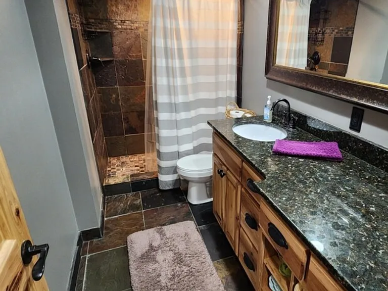 2825 Spring Lake Rd SW — Photo 13