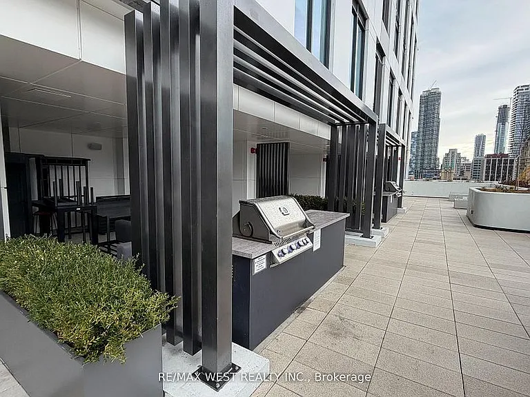 252 Church St #4611 — Photo 17