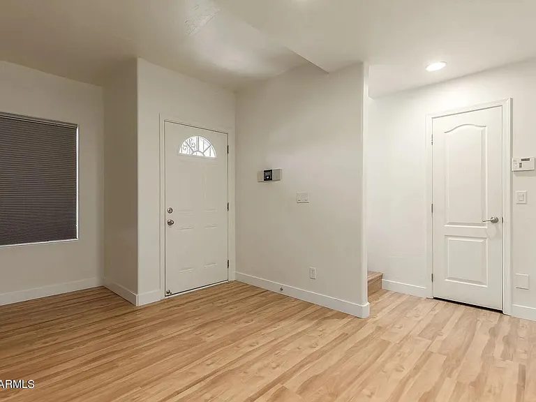 3447 E Lance Ln — Photo 9