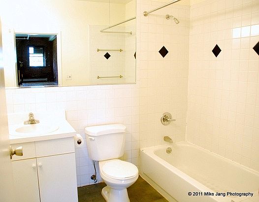 4th image of 272 Water St APT 4F