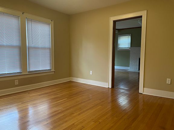 5th image of 2905 Ramona Ave
