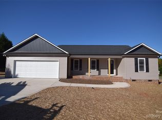 1023 Russell Ridge Dr, Catawba, NC 28609