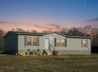 9021 Holmes Creek Rd, Smithville, TN 37166