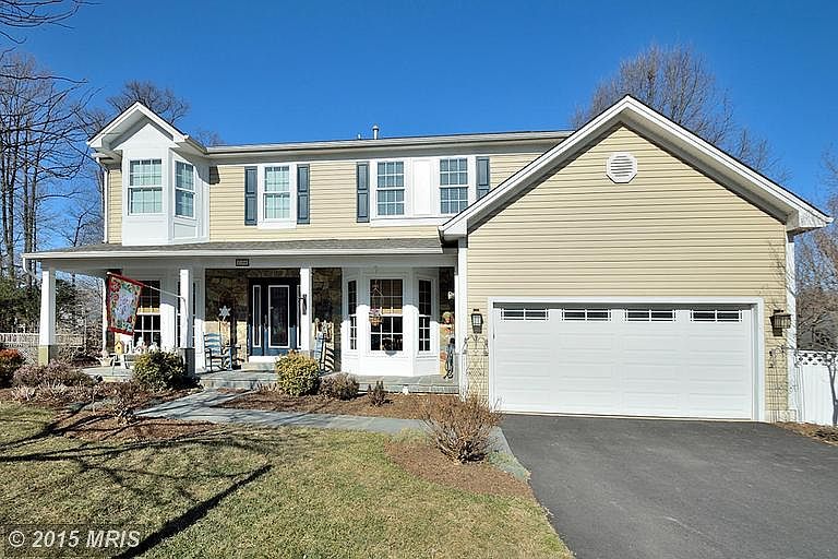 1st image of 8104 Oak Hollow Ct