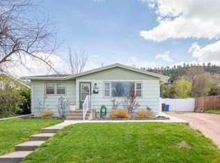2220 Alamo Dr, Rapid City, SD 57702