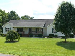 425 Stonybrook Rd, Wirtz, VA 24184