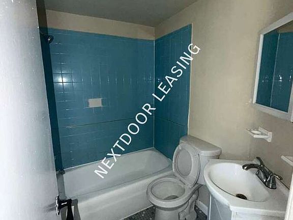 2nd image of 826 Saint Marys Ave #826M