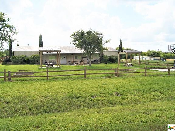 4th image of 838 State Highway 72 W
