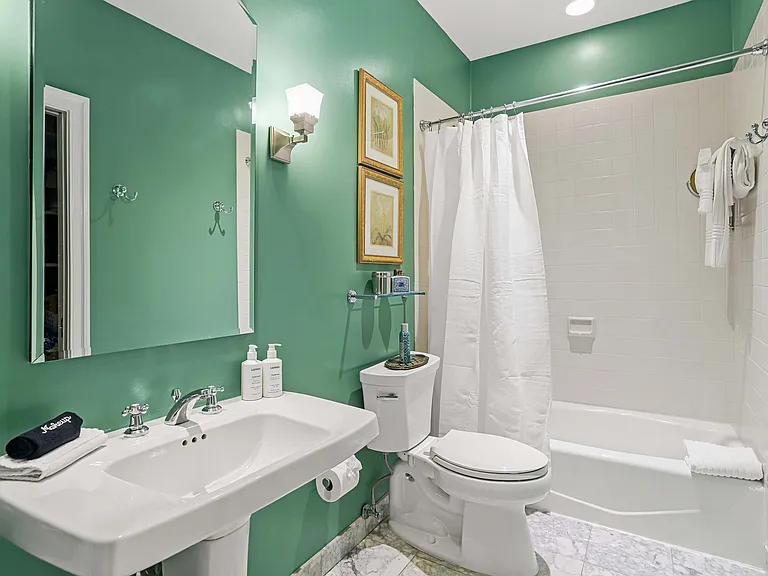 1706 Swann St NW #2 — Photo 28