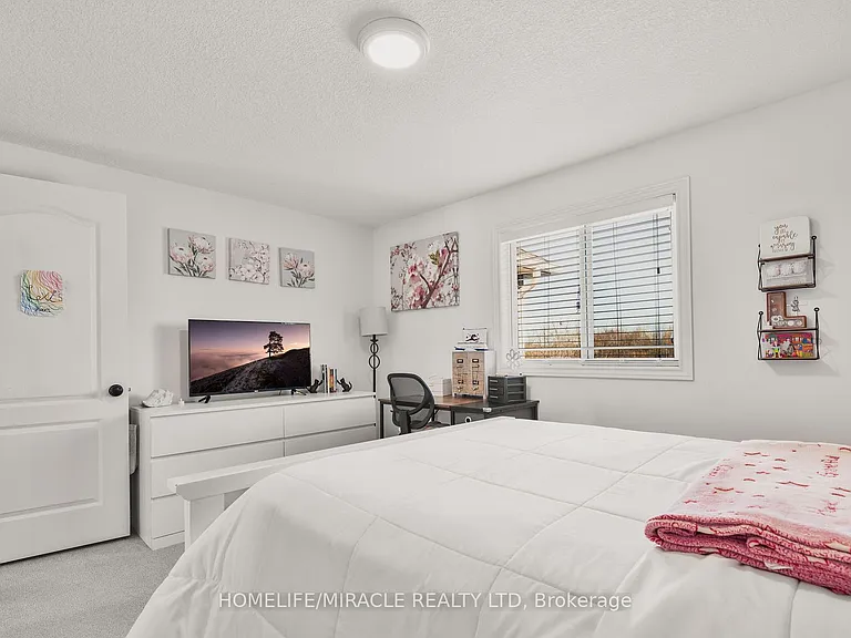 22 Devonleigh Dr — Photo 15