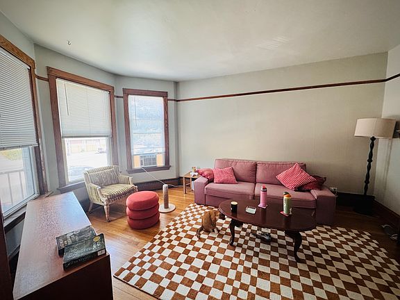 2nd image of 4928 N Western Ave #1