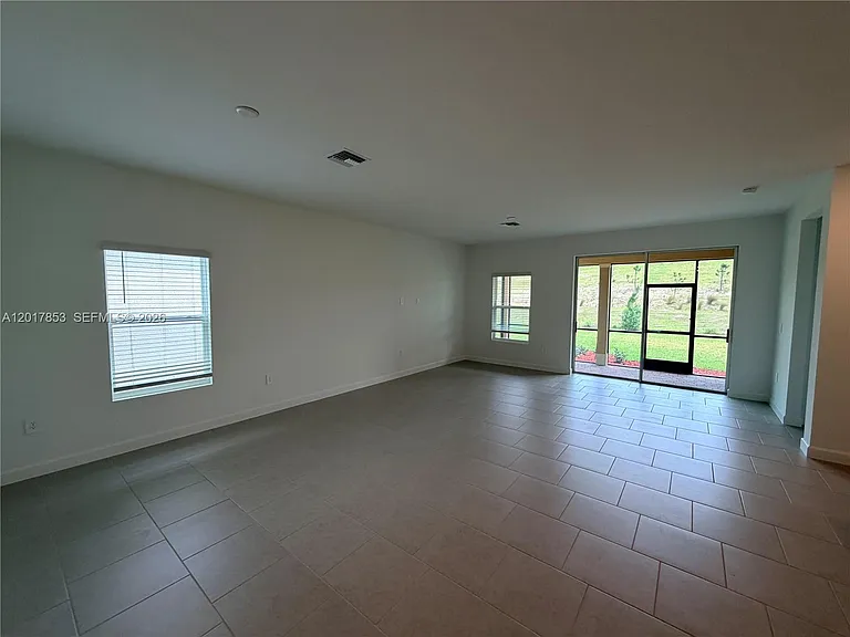 3917 Passion Vine Dr — Photo 10