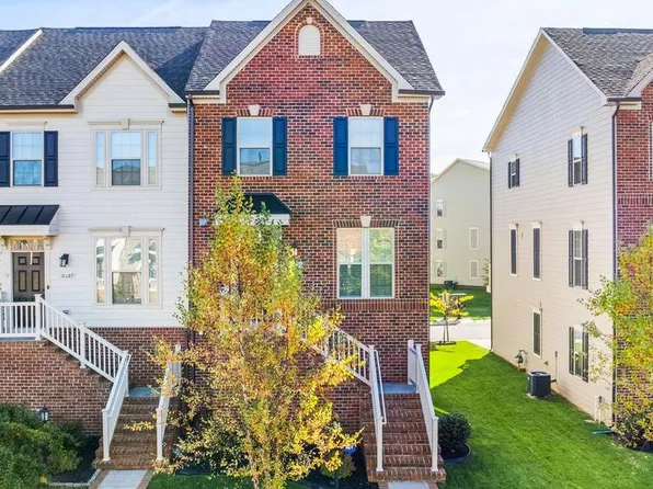 18091 Red Cedar Rd, Dumfries, VA 22026