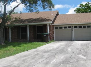 6738 Cypress Lake Dr, San Antonio, TX 78244