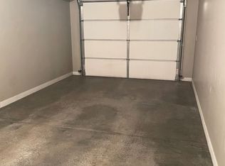 1109 Honeysuckle Dr APT 8, Harrisburg, SD 57032