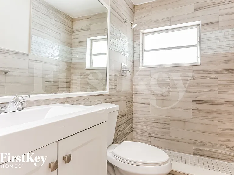 3751 NW 9th Ct — Photo 13