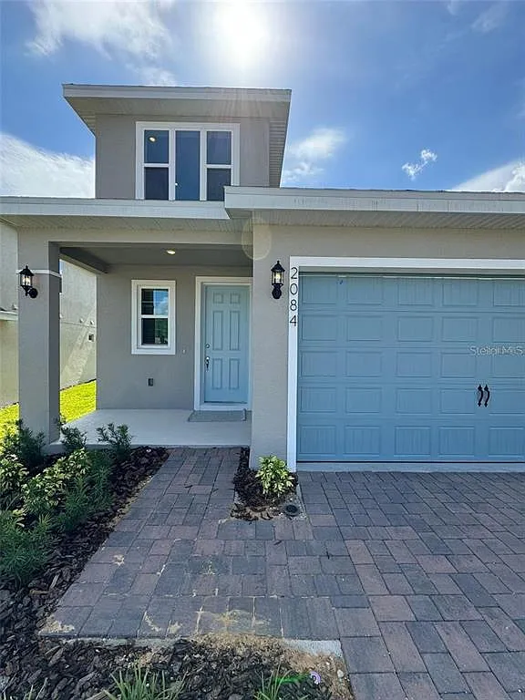 4 bed, 2.5 bath, 2093 sqft, $2,800 — Photo 3