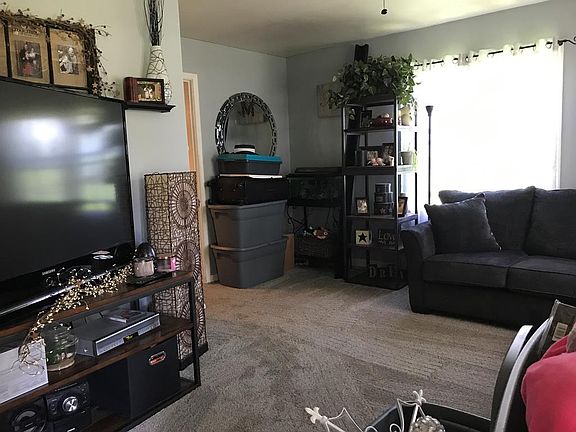 3rd image of 1810 Park Ave W