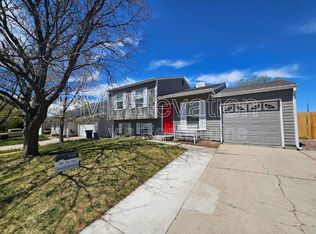 20105 E Coolidge Dr, Aurora, CO 80011